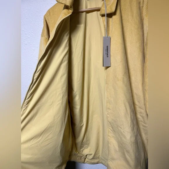 NWT Fear of God Essentials Men’s Size Small‎ - Picture 7 of 7